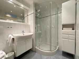 Haus Metropol App 145 direkt am Strand 2 mit Balkon Cityblick