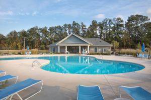 Wyndham Lake Marion 3BR Apartment with Resort Access