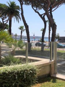 T2 & Garage FRONT DE MER résidence de Standing