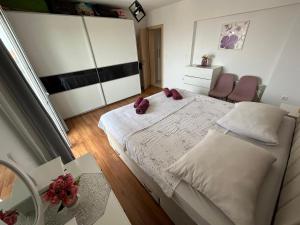 Spacious apartment in Makarska Maria