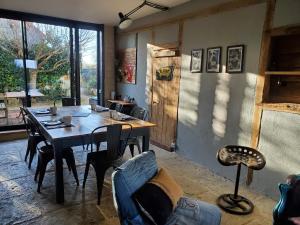 B&B / Chambres d'hotes la grange aux hirondelles : photos des chambres