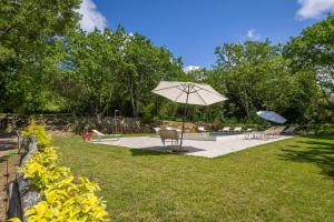 Villa Cresci con piscina Tuscan villa with pool near Sassetta thermal baths & Bolgheri Wine Route