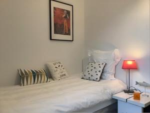 LE BEAU REPAIRE, chambres dhôtes, quartier historique, 1 à 3 chambres, étage indépendant