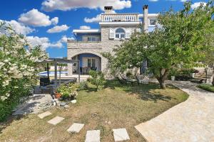 Apartments Gabrijela 2399