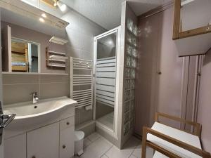 Studio cosy au ski pour 4 avec balcon, parking et wifi à Montgenèvre - FR-1-330D-95