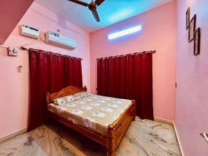 Phoenix Holiday Home