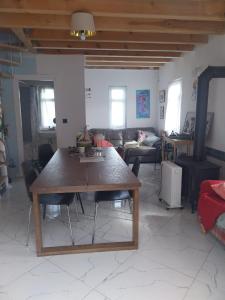 Relax by lake at Warmian-Masurian Holiday home