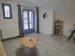 Appartements Joli studio equipe La Motte en Provence : Appartement 1 Chambre