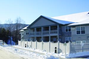 Wyndham Smugglers Notch 3BR Apartment with Resort Access