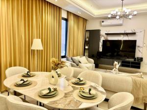 Brand New Al-Malqa Apartment La Gloria 05