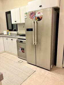 Brand New Al-Malqa Apartment La Gloria 05