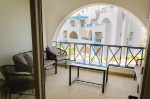 Mountain View, 3 Bedrooms, Garden View