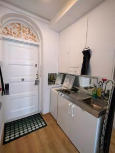 Foliate Living Silmu