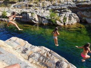 Villa de charme au bord des piscines naturelles