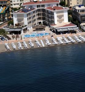 Pasa Garden Beach hotel, 
Marmaris, Turkey.
The photo picture quality can be
variable. We apologize if the
quality is of an unacceptable
level.