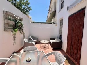 Casa Pueblo Overlooking the Village of Lubrín!