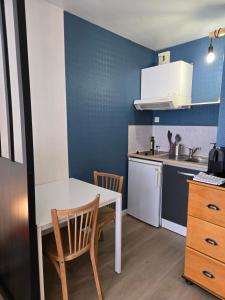 Studio AXEL entre plage et port de plaisance