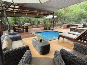 Sunset Bush Retreat & Safaris