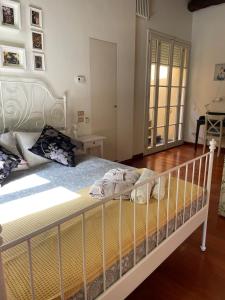 Charming apartment at the Columns of San Lorenzo