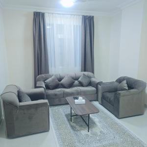 Goldem Seasons Furnished Apartment 10