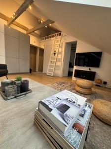 Cuprum luxury apartment