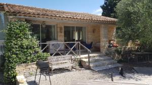 Luxurious private 100sqm studio with infinity pool