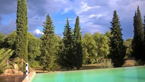 Luxurious private 100sqm studio with infinity pool