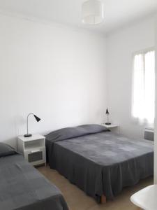 F3 jardin, parking, terrasse à 80 m de la plage à Saint cyr sur mer