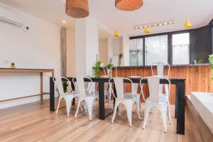 MOT Villa Salvador 4600 - 5 Bd Unique Villa Pool & BBQ Plaza Armenia