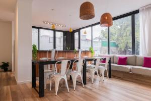 MOT Villa Salvador 4600 - 5 Bd Unique Villa Pool & BBQ Plaza Armenia