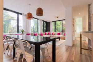 MOT Villa Salvador 4600 - 5 Bd Unique Villa Pool & BBQ Plaza Armenia