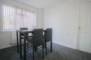 Budget Modern Room in Bilston-Ideal for Work Trips