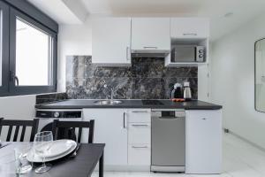 Moderne F2 proche ORLY, Paris