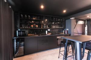 LInterdit, Confort et Sensualité