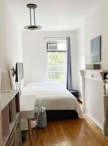Serene Brooklyn Escape Near Cafés & Park, Sleeps 5