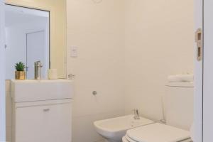 MOT SohoGlam C - 2 Bd with Balcony