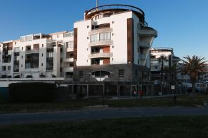 Marelia by POM, pkg, logia