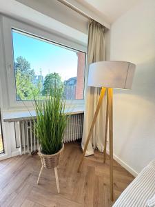 REGENCY Apartments - City Wohnung I Balkon I WLAN I Netflix I Parkplätze