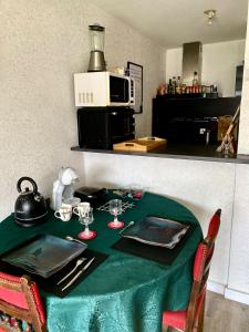 Ideal pro et weekends Wi-Fi Netflix Parking Logement entier