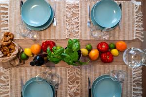 Levante Home nel colorato Porto di Pesaro Mare by Yohome