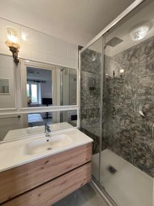 Sormano Apartments - THE V Collection