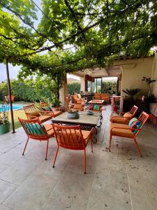 B&B / Chambres d'hotes La Bastide des Romarins : photos des chambres