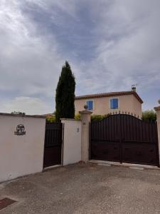 B&B / Chambres d'hotes La Bastide des Romarins : photos des chambres