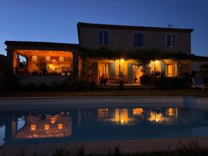 B&B / Chambres d'hotes La Bastide des Romarins : photos des chambres