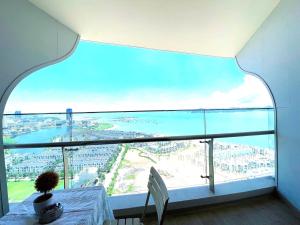 DivaLyLy Homestay CITADINES MARINA, Hạ Long, Việt Nam