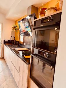 B&B / Chambres d'hotes La Bastide des Romarins : photos des chambres