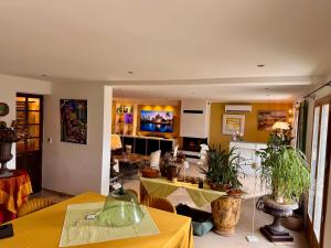 B&B / Chambres d'hotes La Bastide des Romarins : photos des chambres