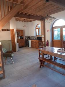 Chambre dhôtes au coeur de la Ferme de la Porte en Aix pour 2