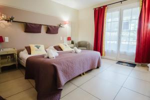 Hotels Logis Hotel des Granges : photos des chambres