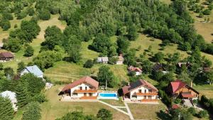 Friends & Family Moieciu